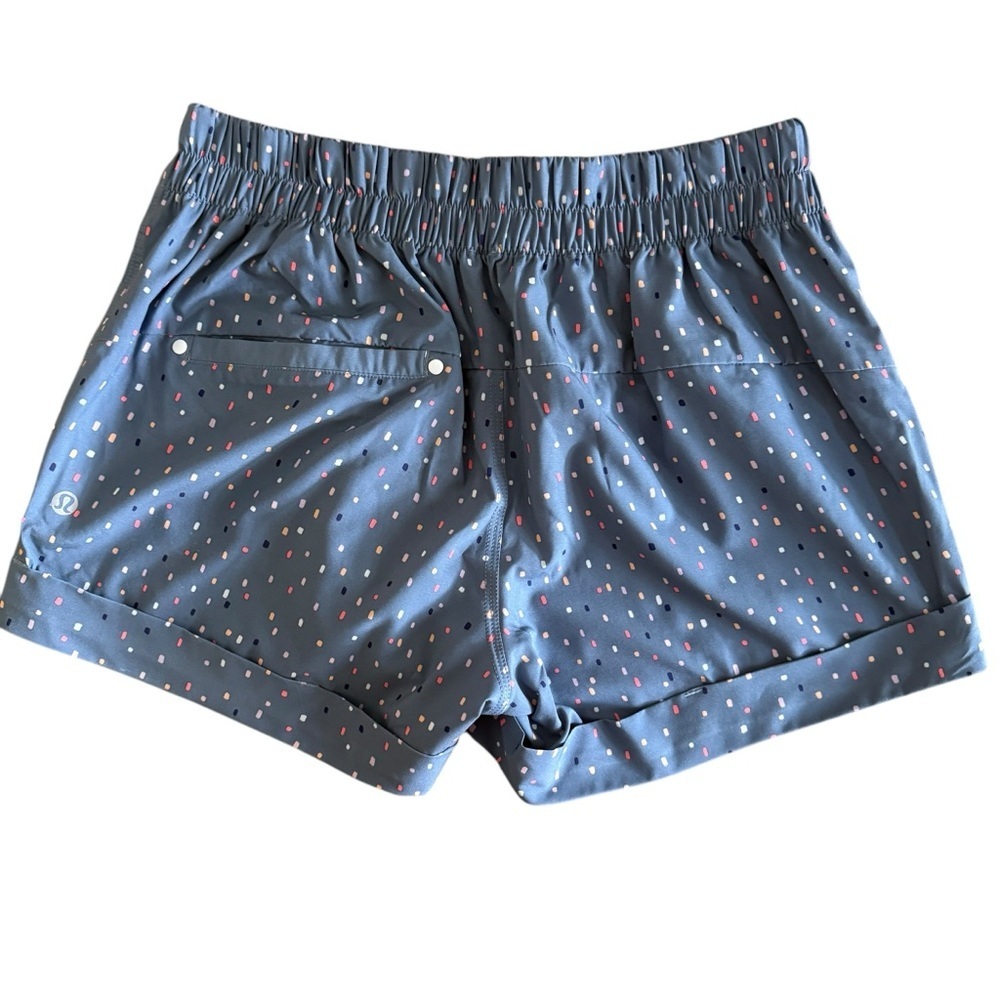 Lululemon Athletica Blue and White Relaxed Fit Athletic Shorts Like New - Picture 5 of 7